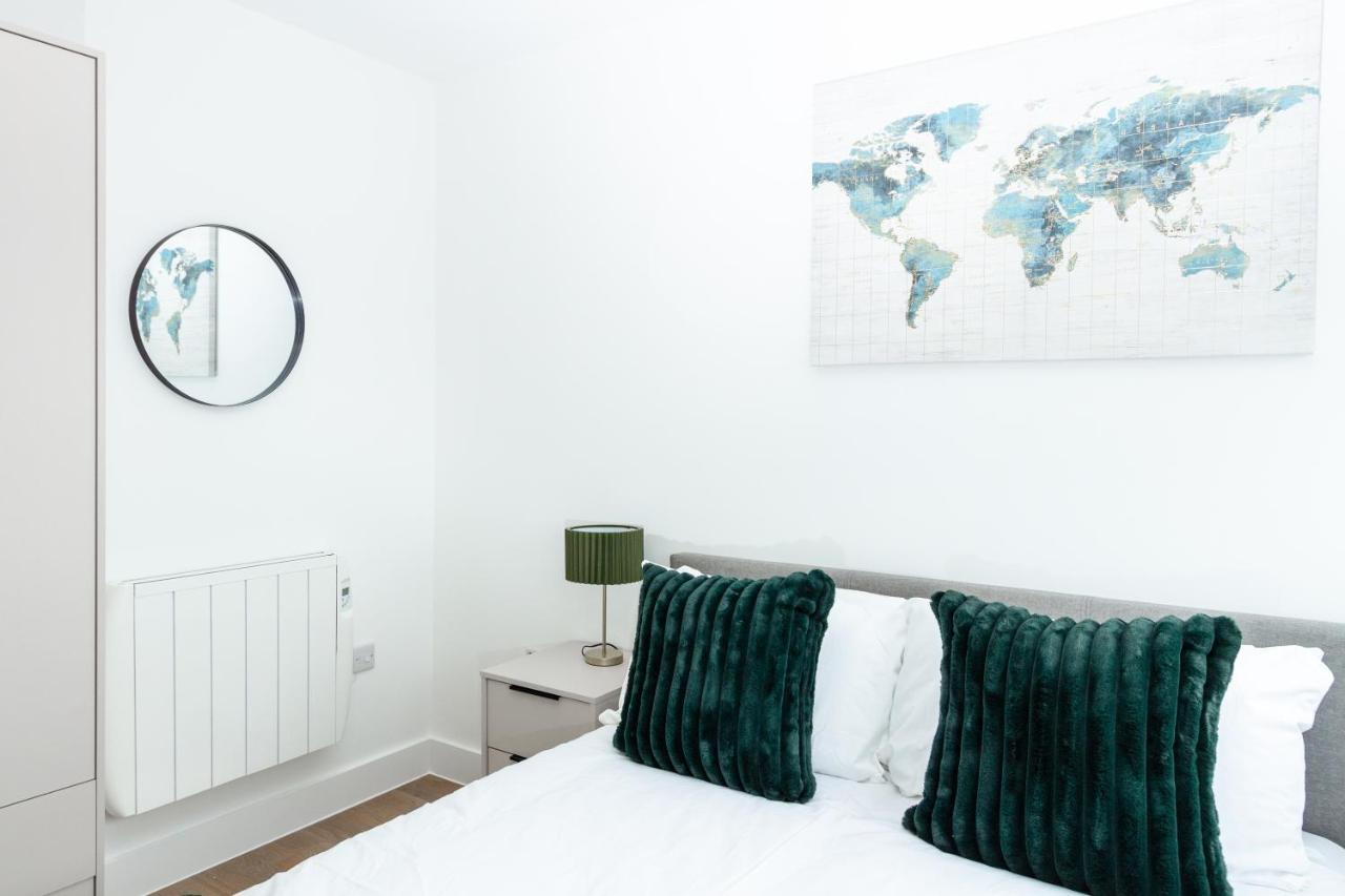 Stylish Studio Apt Overlooking Old Trafford Manchester Exterior foto